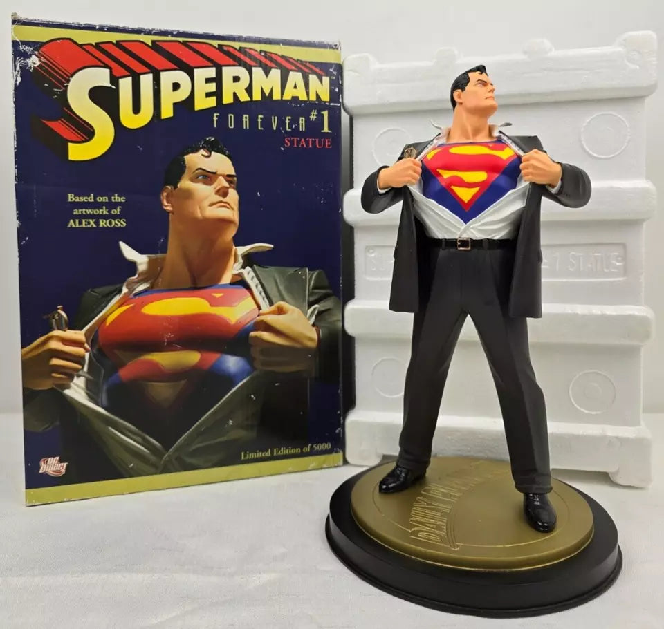 Superman Forever #1, Alex Ross statue. Sold out everywhere, RARE
